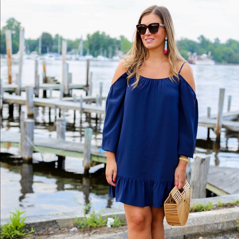 Sold**Lilly Pulitzer Candice Open Shoulder Dress
